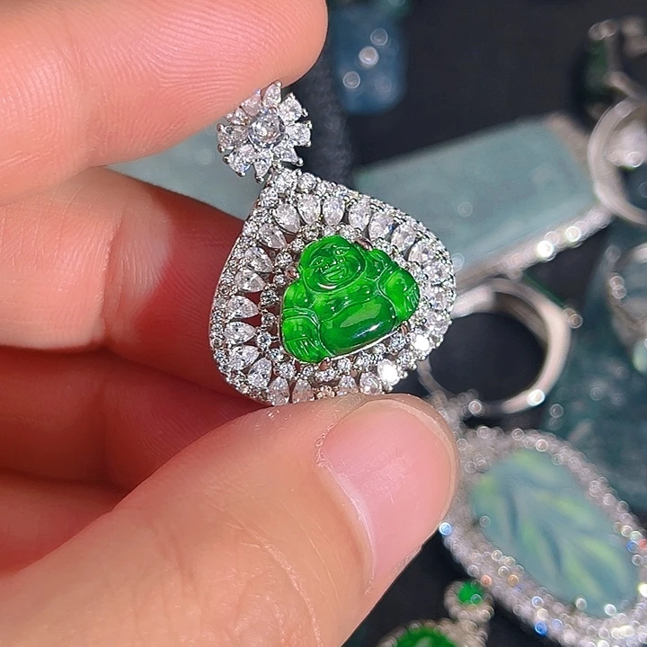 翡翠颈饰未镶嵌12，