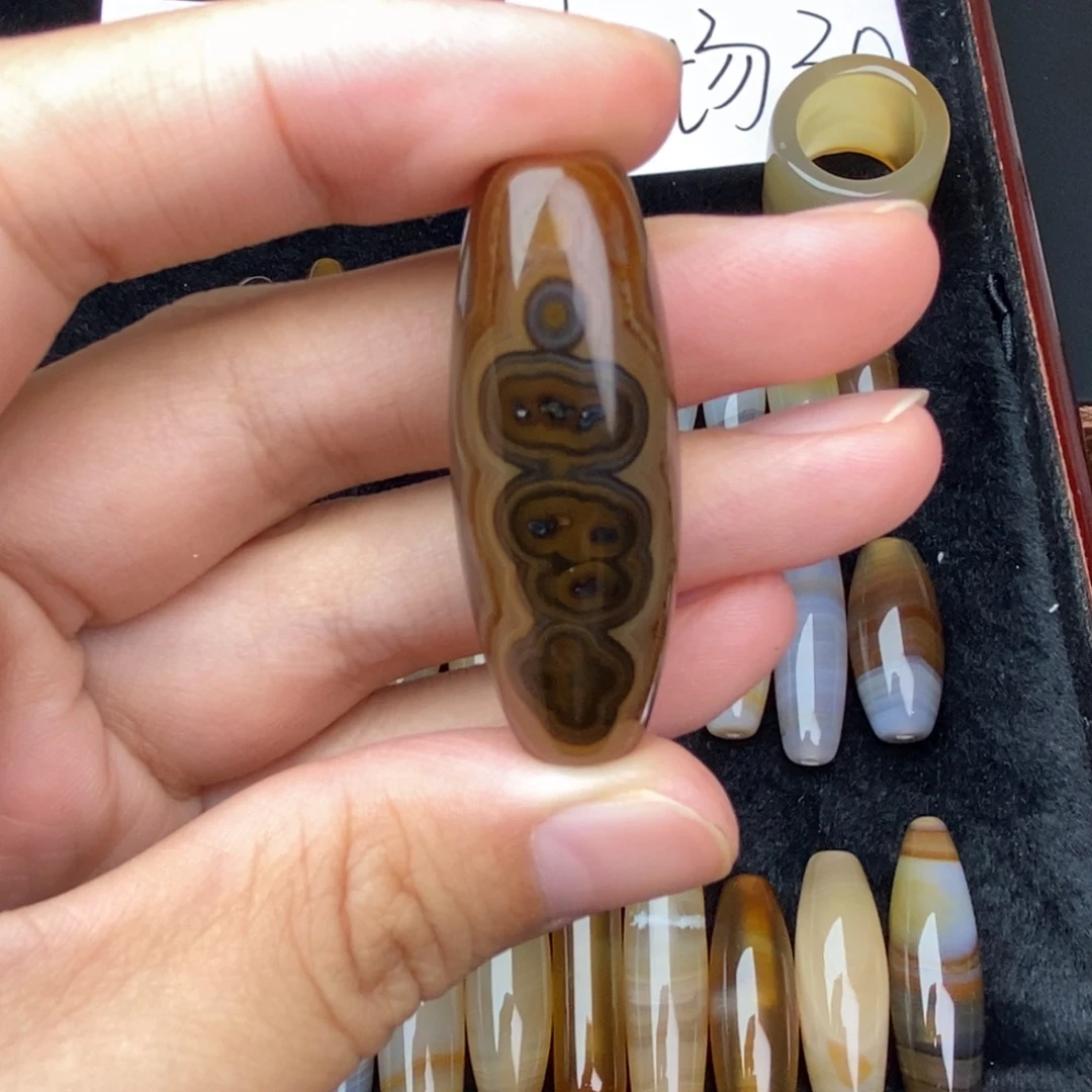 骨***e玛瑙/玉髓颈饰未镶嵌