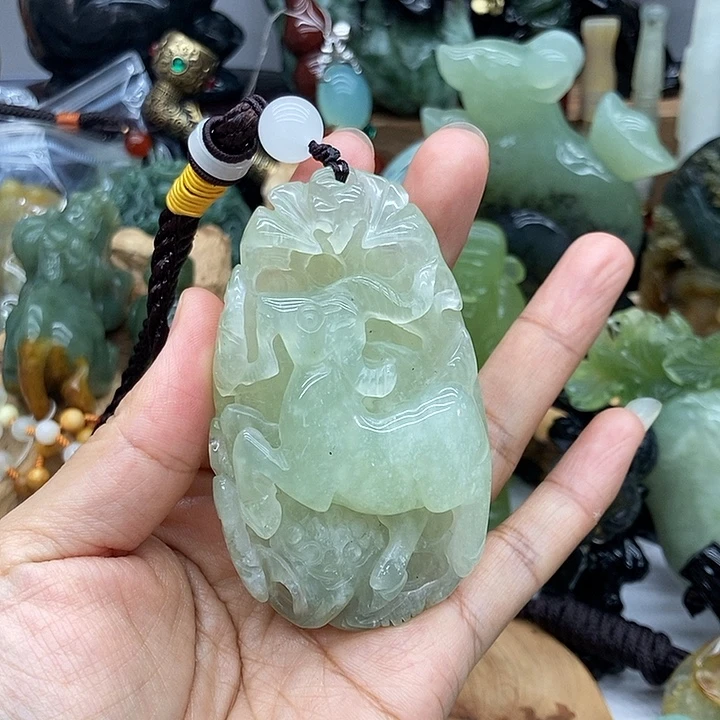 未镶嵌岫玉手把件