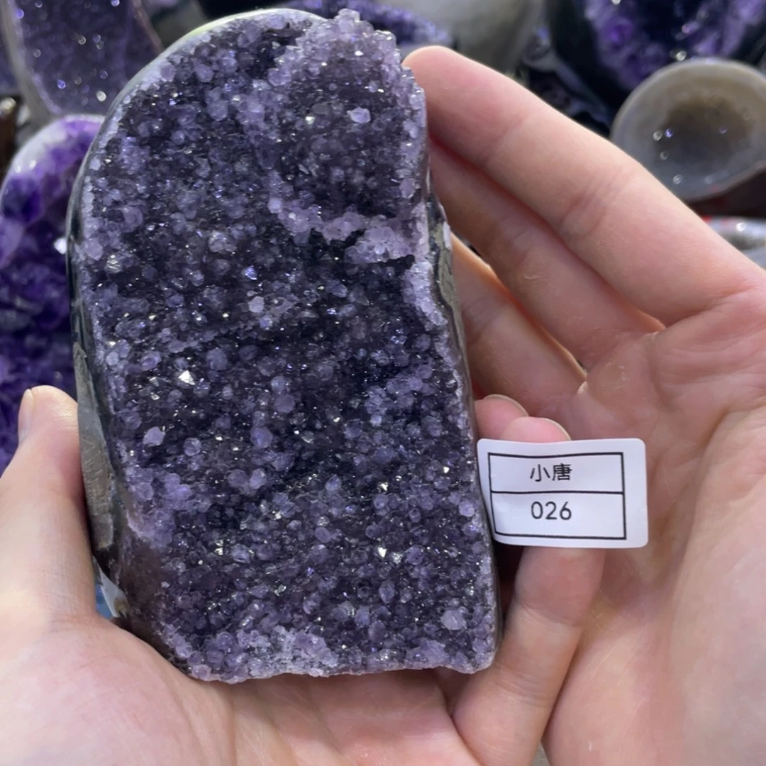 应***许水晶未镶嵌珠宝半成品