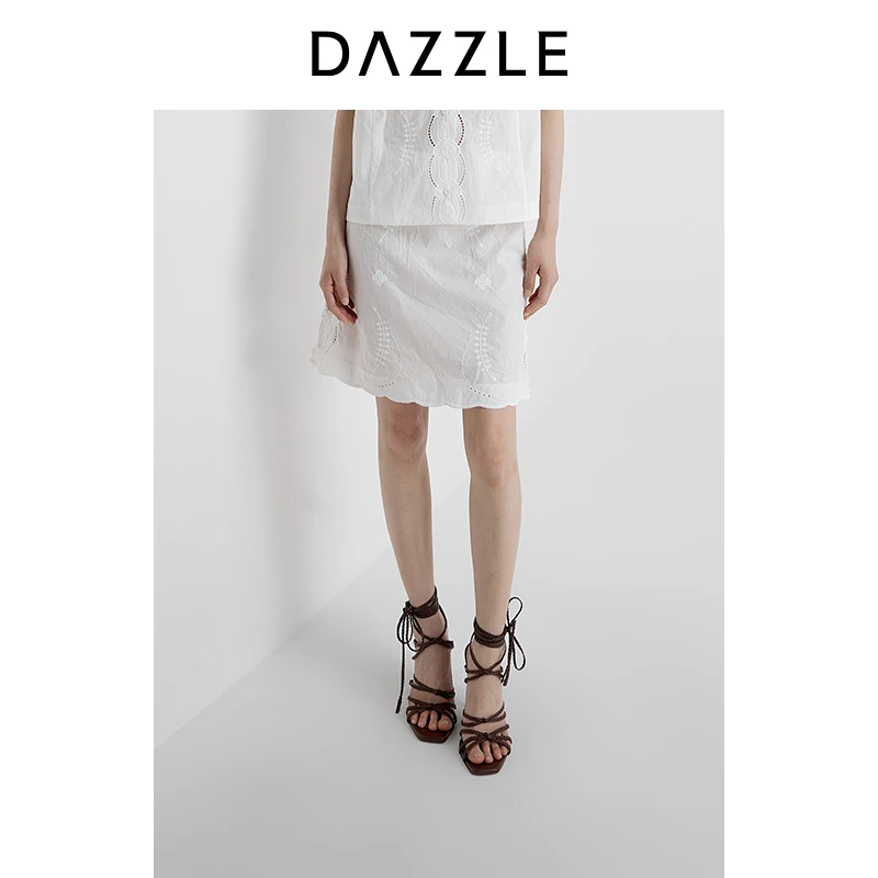 【4/24】DAZZLE 地素半裙2025年夏季新款白色重绣花短半裙2J2S219