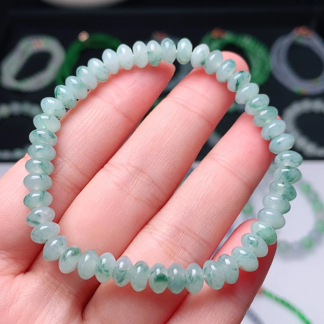 翡翠手链未镶嵌翡翠