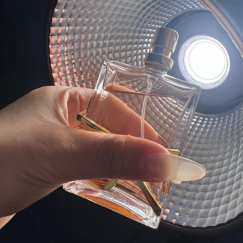 HIYES【自由的水】花香调经典香水