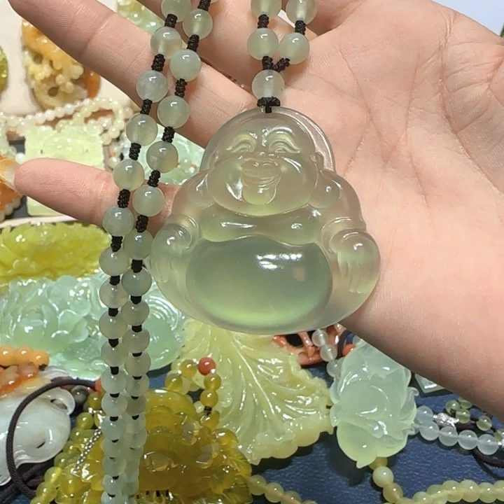 未镶嵌蛇纹石玉吊坠