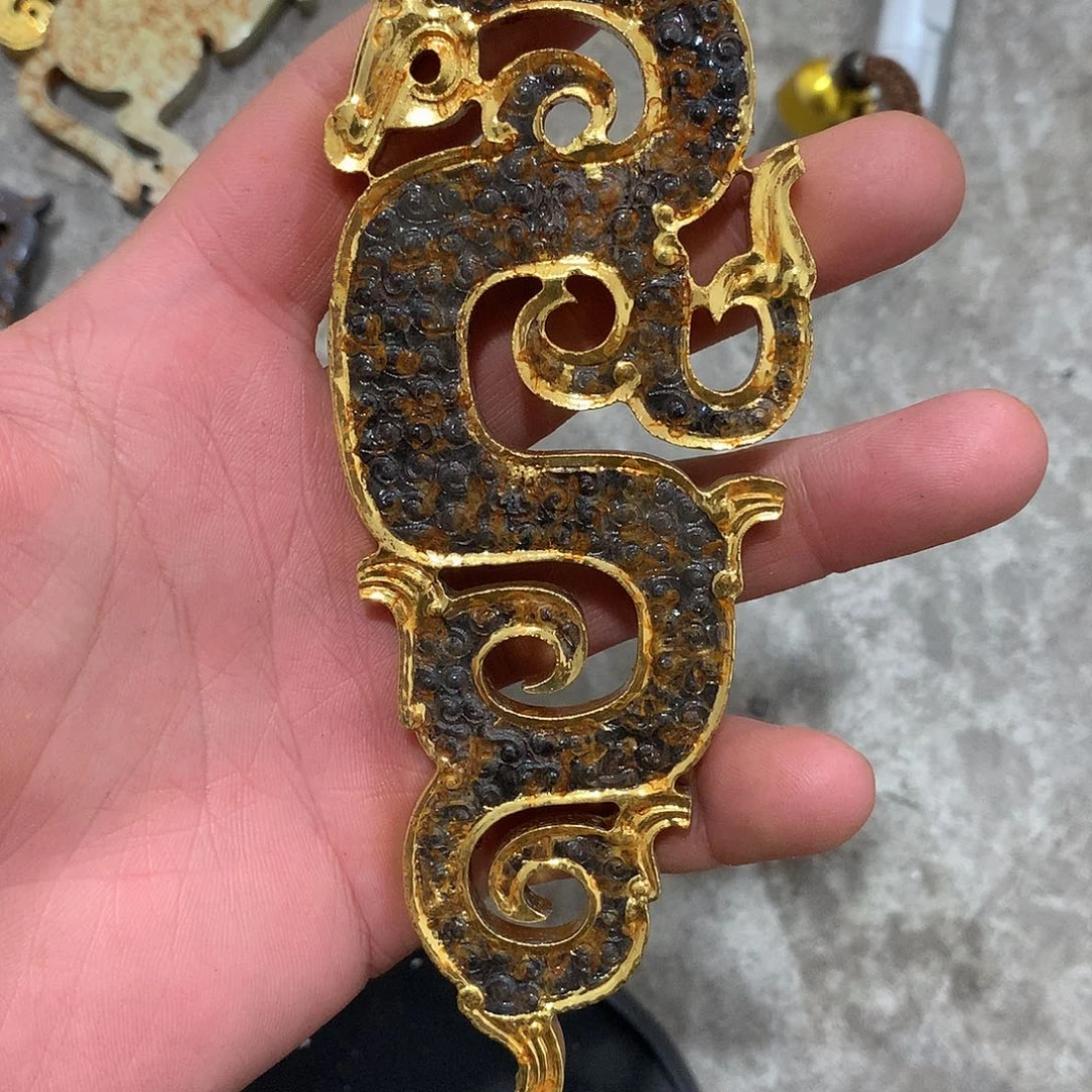 透闪石质玉未镶嵌颈饰