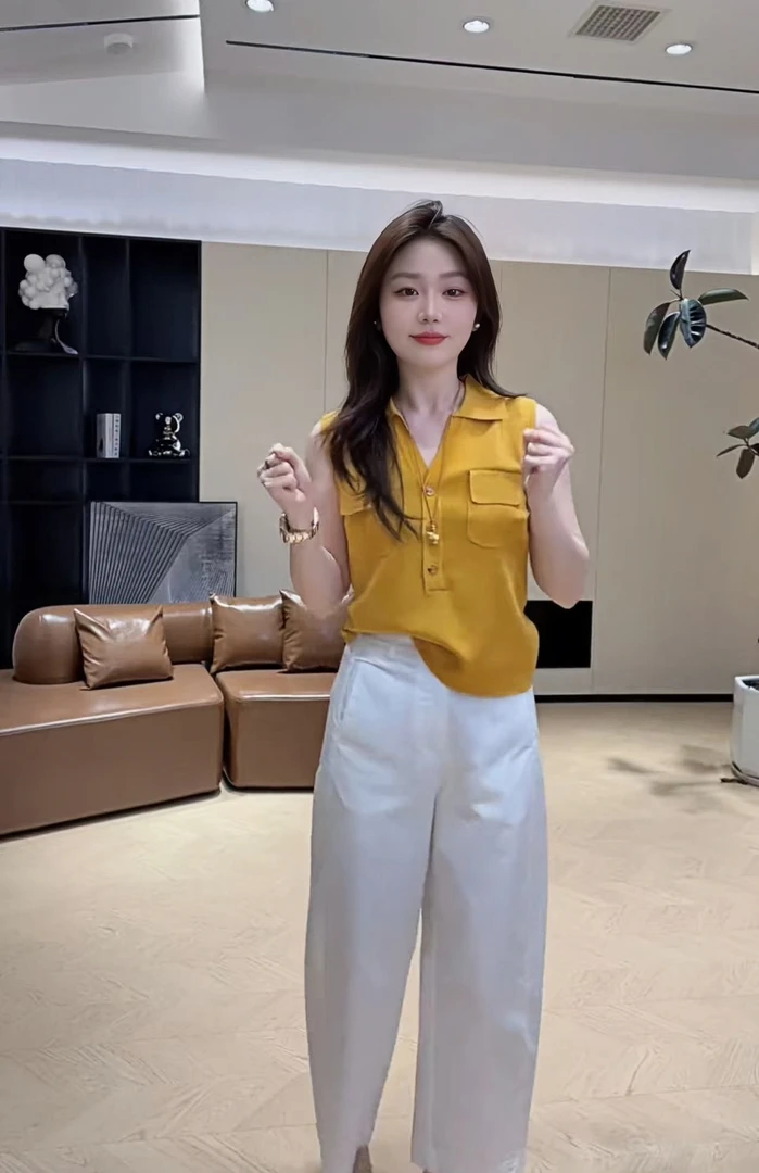 网红休闲风气质无袖女装显瘦西装百搭时尚套装针织休闲洋气减龄