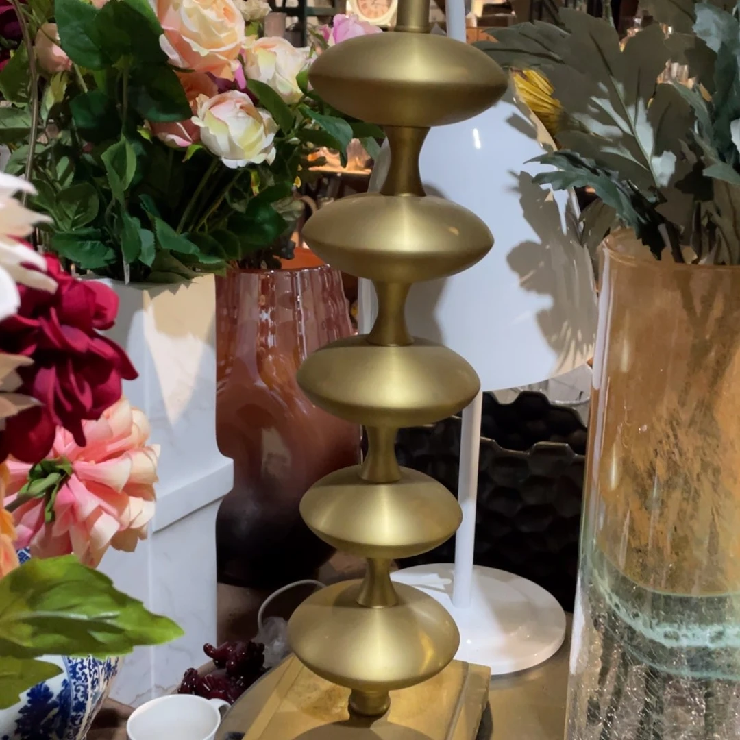 陶瓷花瓶，部分微瑕