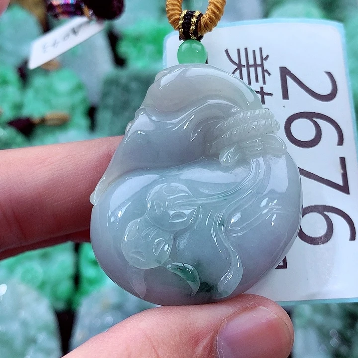 吊坠(不含链)未镶嵌翡翠