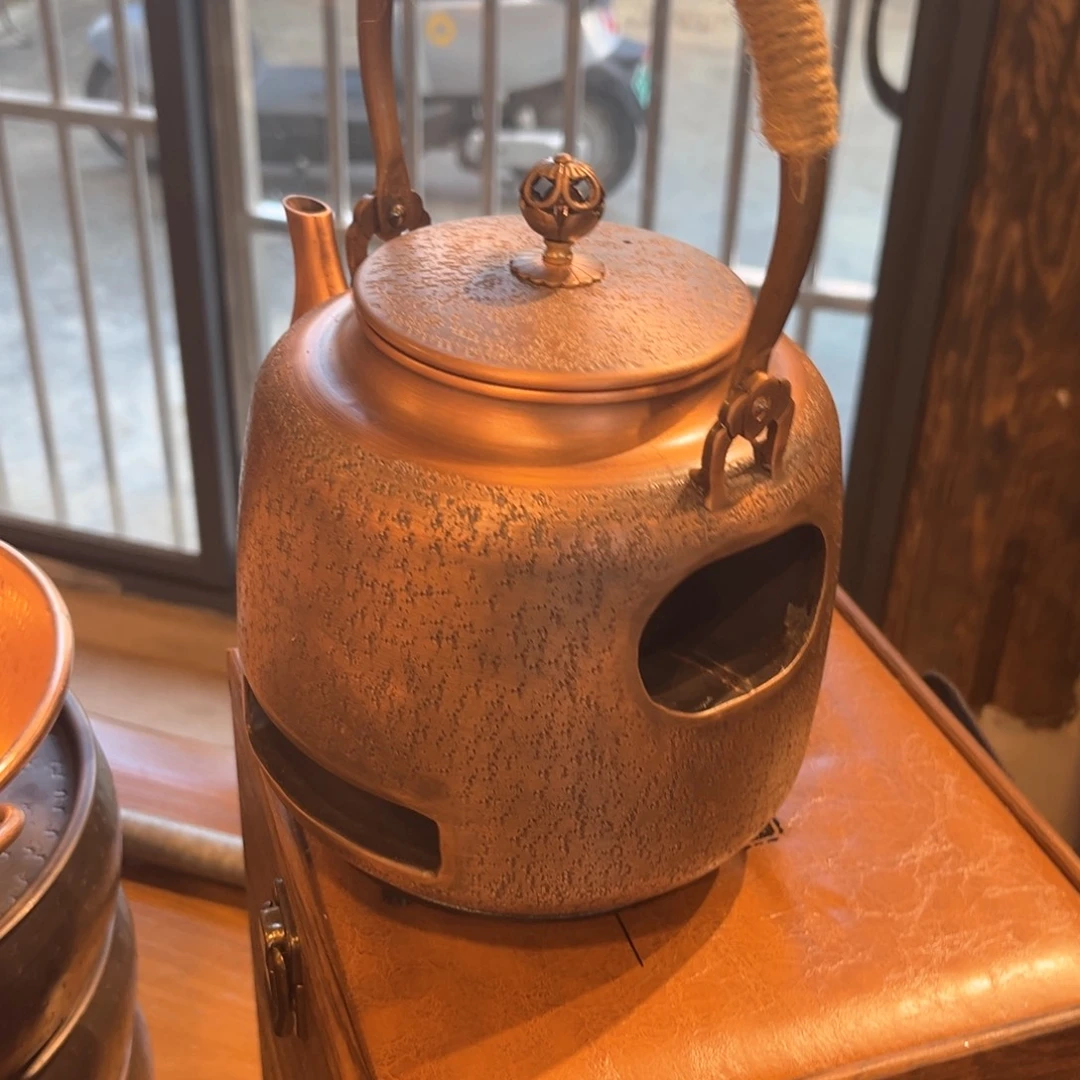 知*炭火一体壶手工锻打工艺