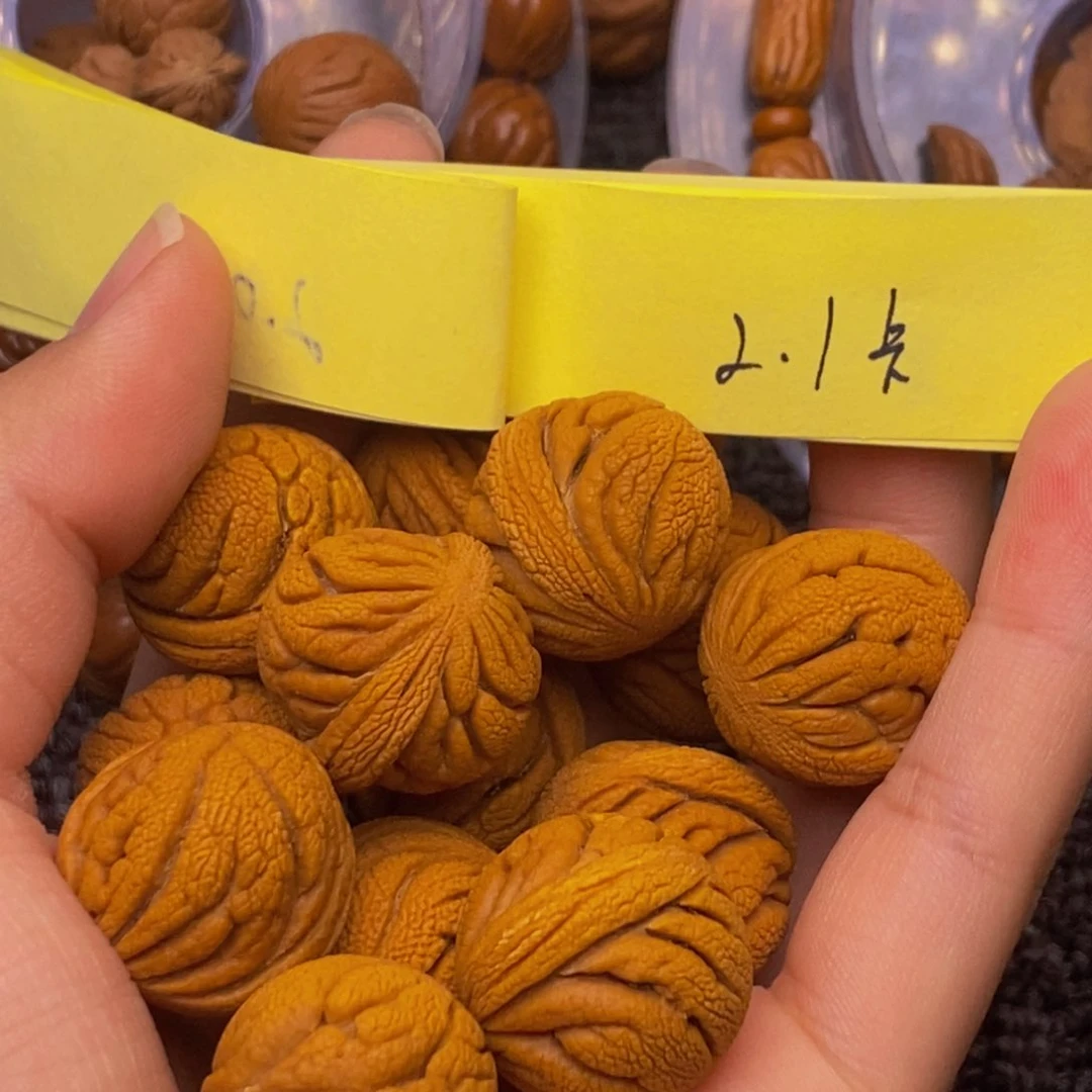 秦岭山脉龙纹桃核 13
