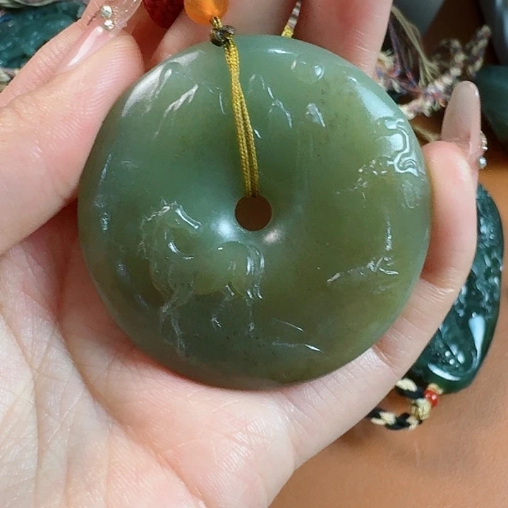 和田玉挂件未镶嵌