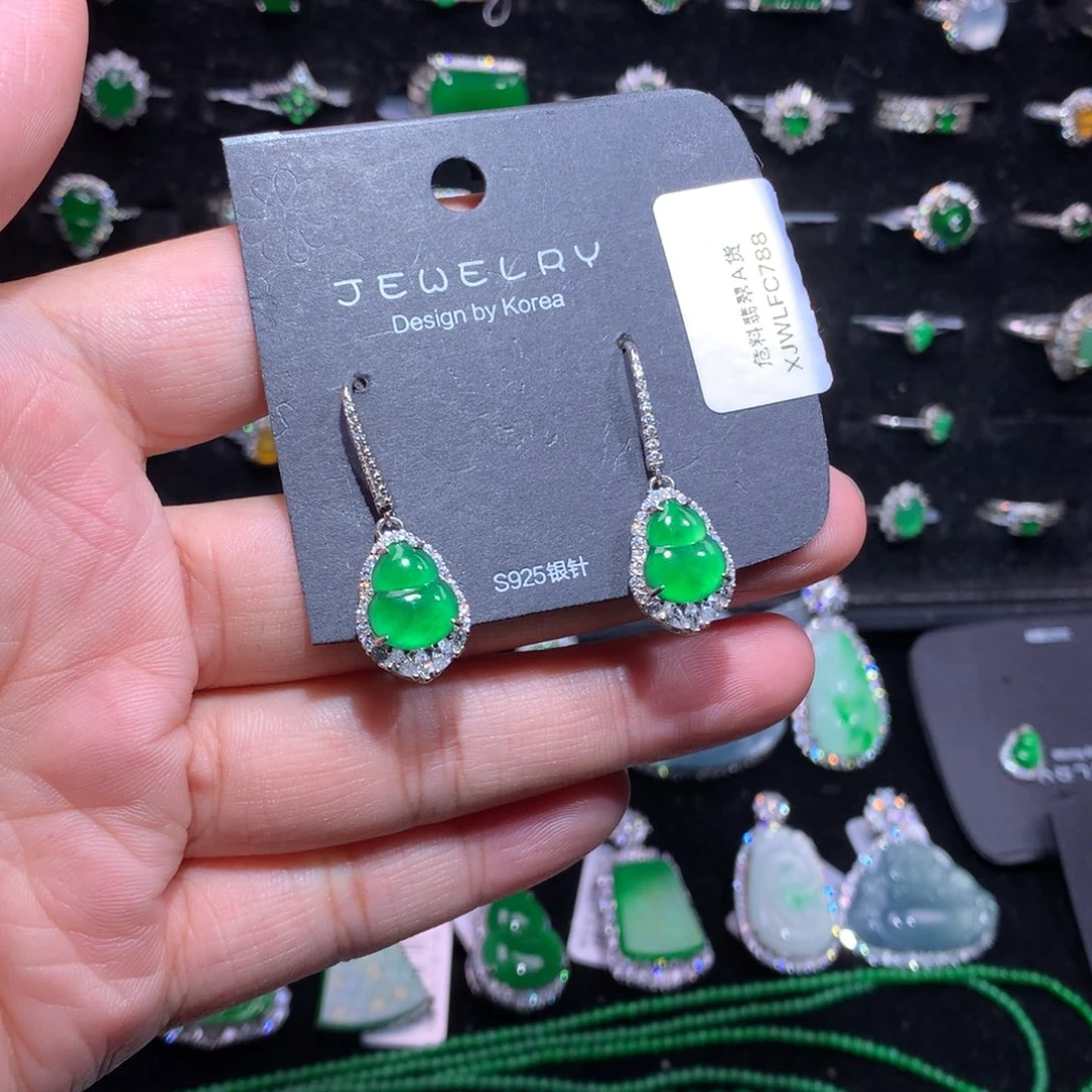 翡翠银S925镶嵌颈饰翡翠