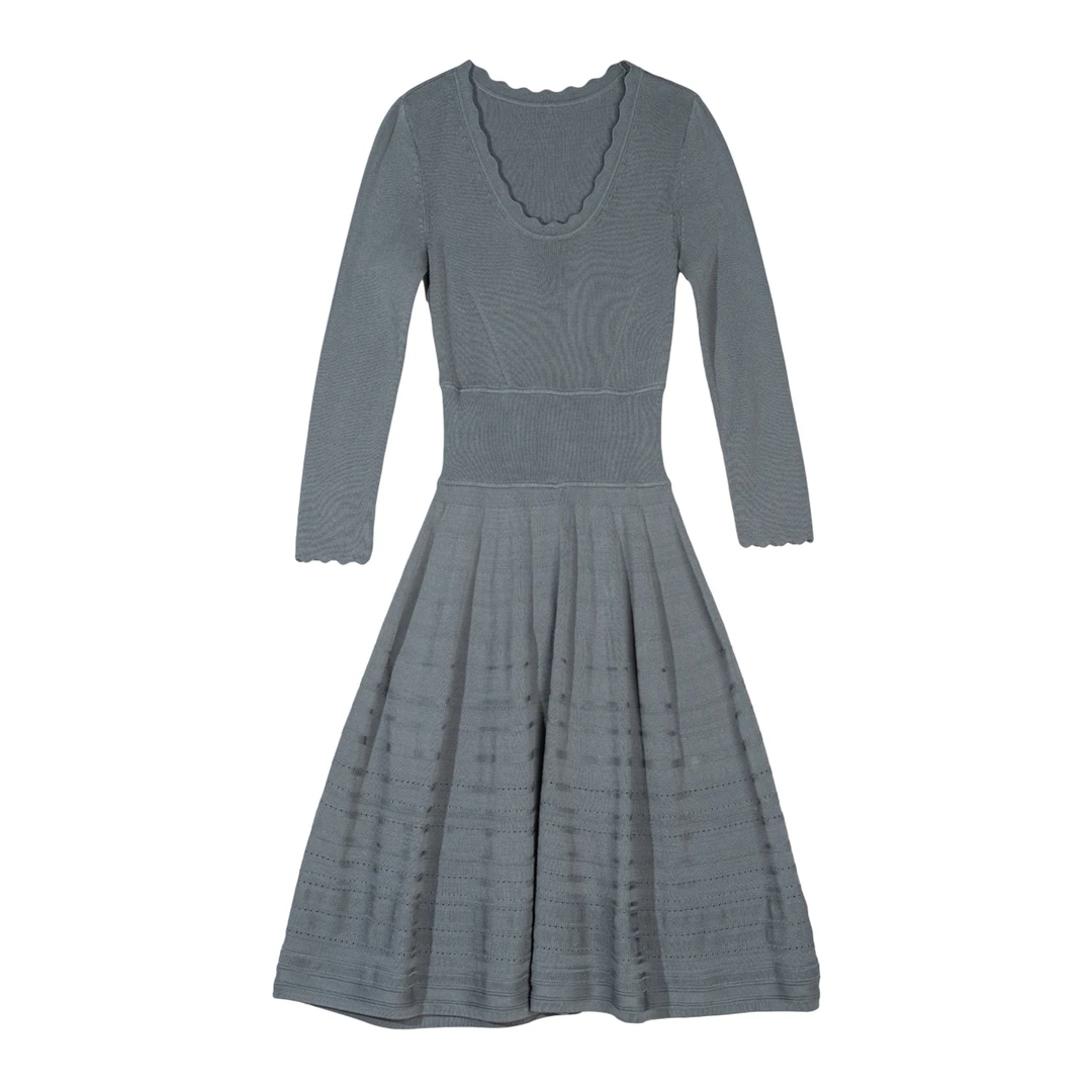 【可可专属】女士V领收腰A字针织连衣裙19070