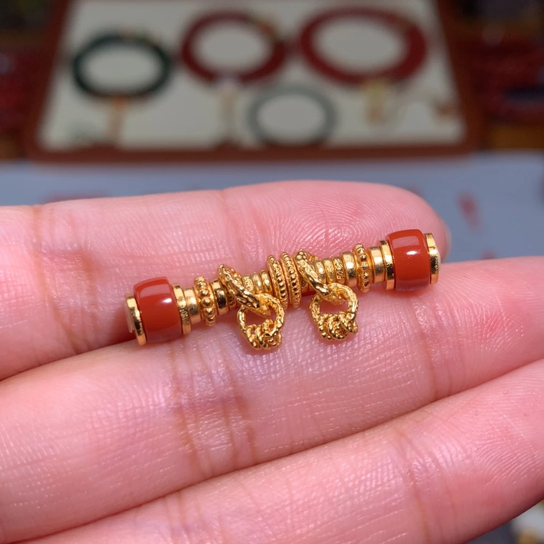 南红玛瑙未镶嵌颈饰