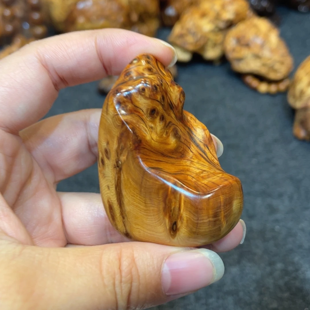 柏木（崖柏）太行精品陈化黑金虎皮留疤手摆件