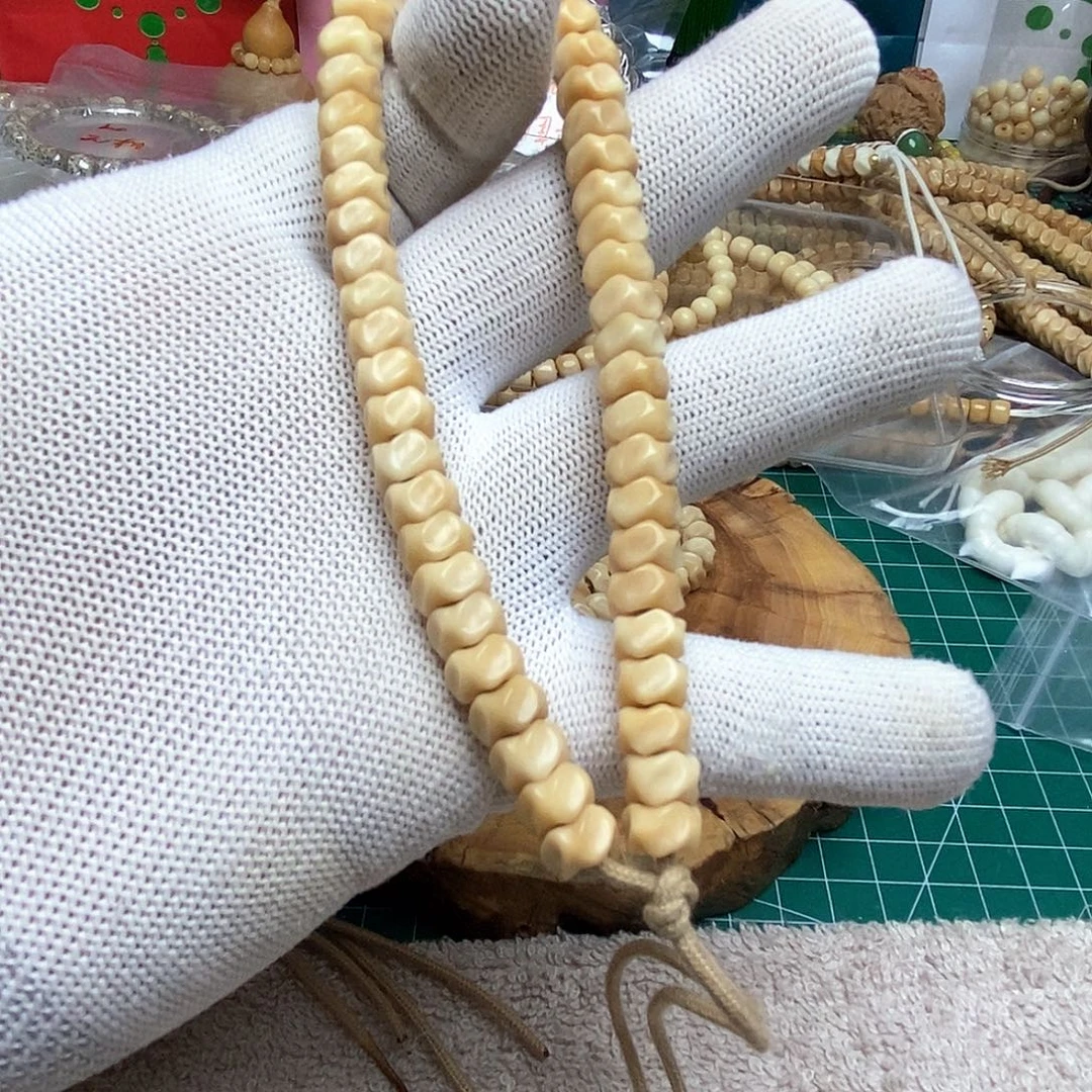 锅***巴把件龙脊菩提龙骨手持