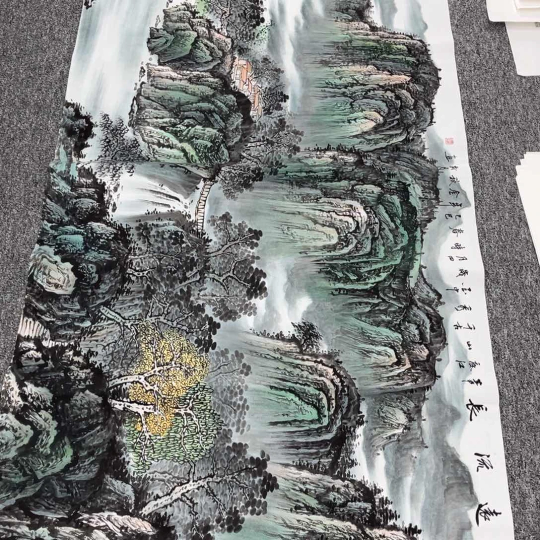 国画卖字画的小男孩