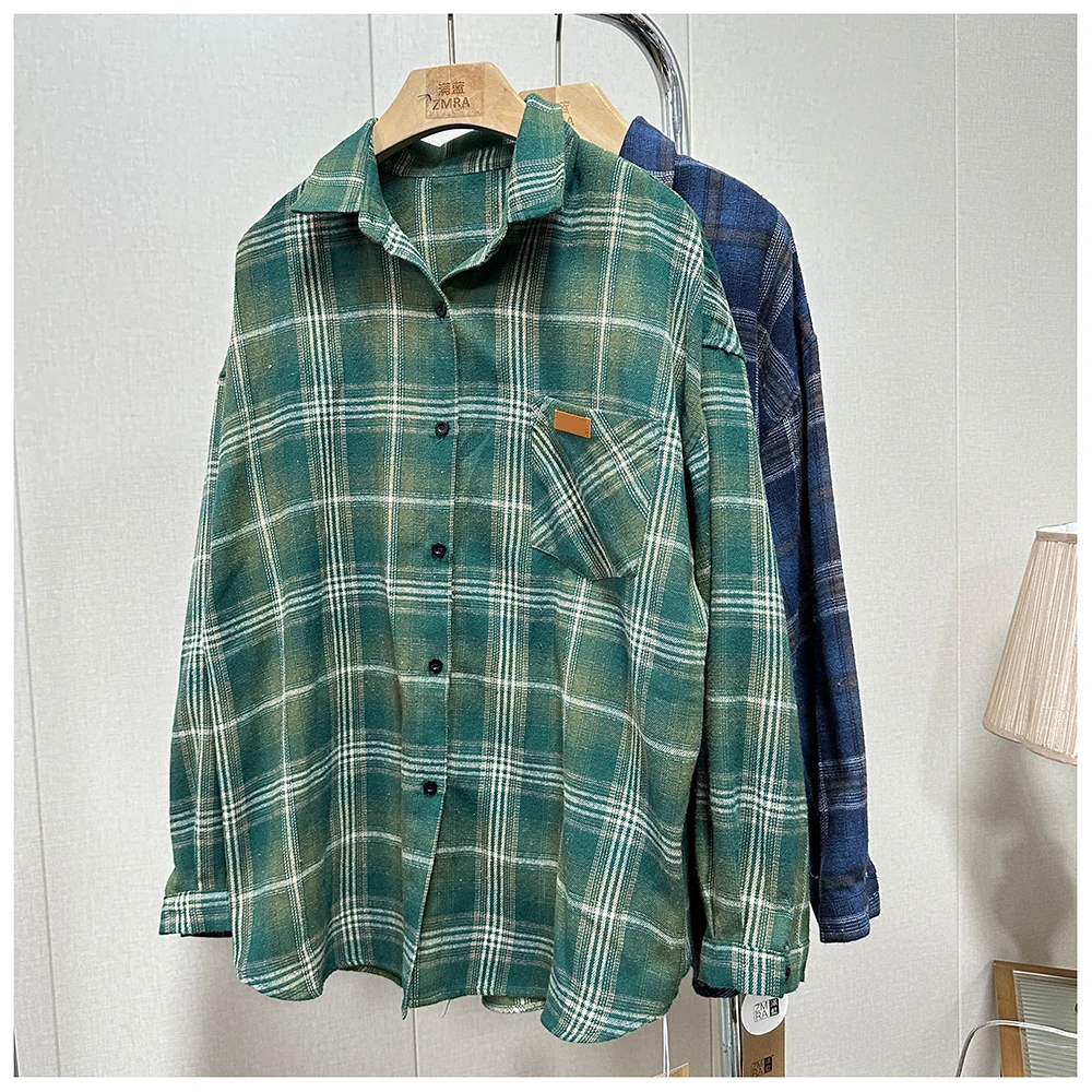 1C003春季新款磨毛女士休闲格纹衬衫