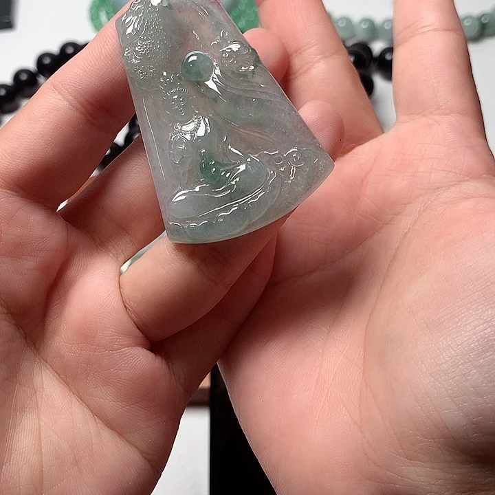 翡翠未镶嵌颈饰翡翠