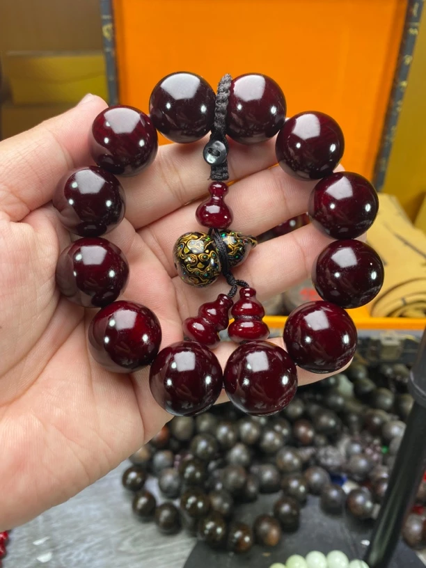 高透料血龙木2.0松木配非遗大漆葫芦+高端红木礼盒