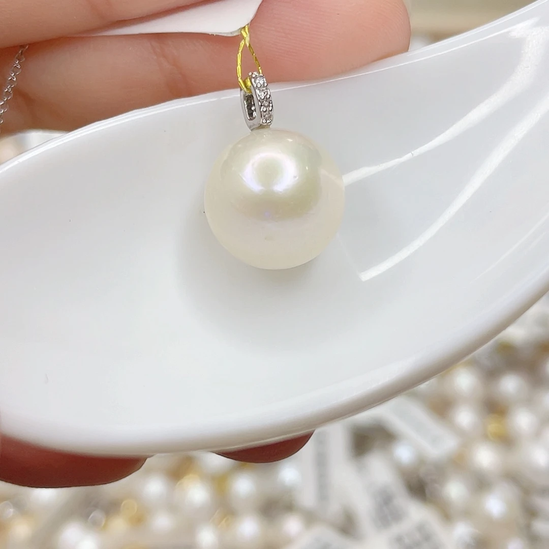 淡水珍珠未镶嵌吊坠(赠链)