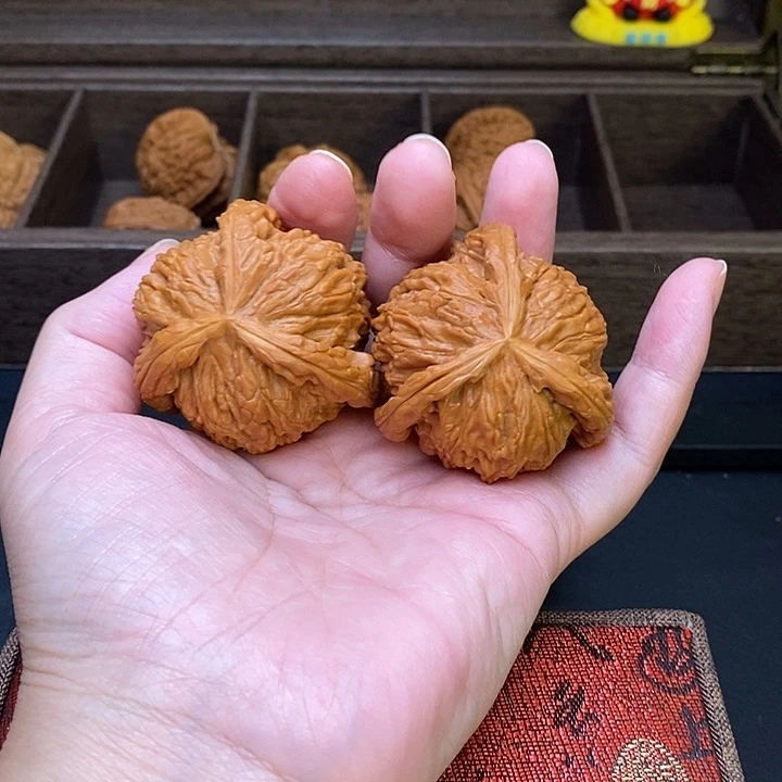 顺***吧把件文玩核桃白奔