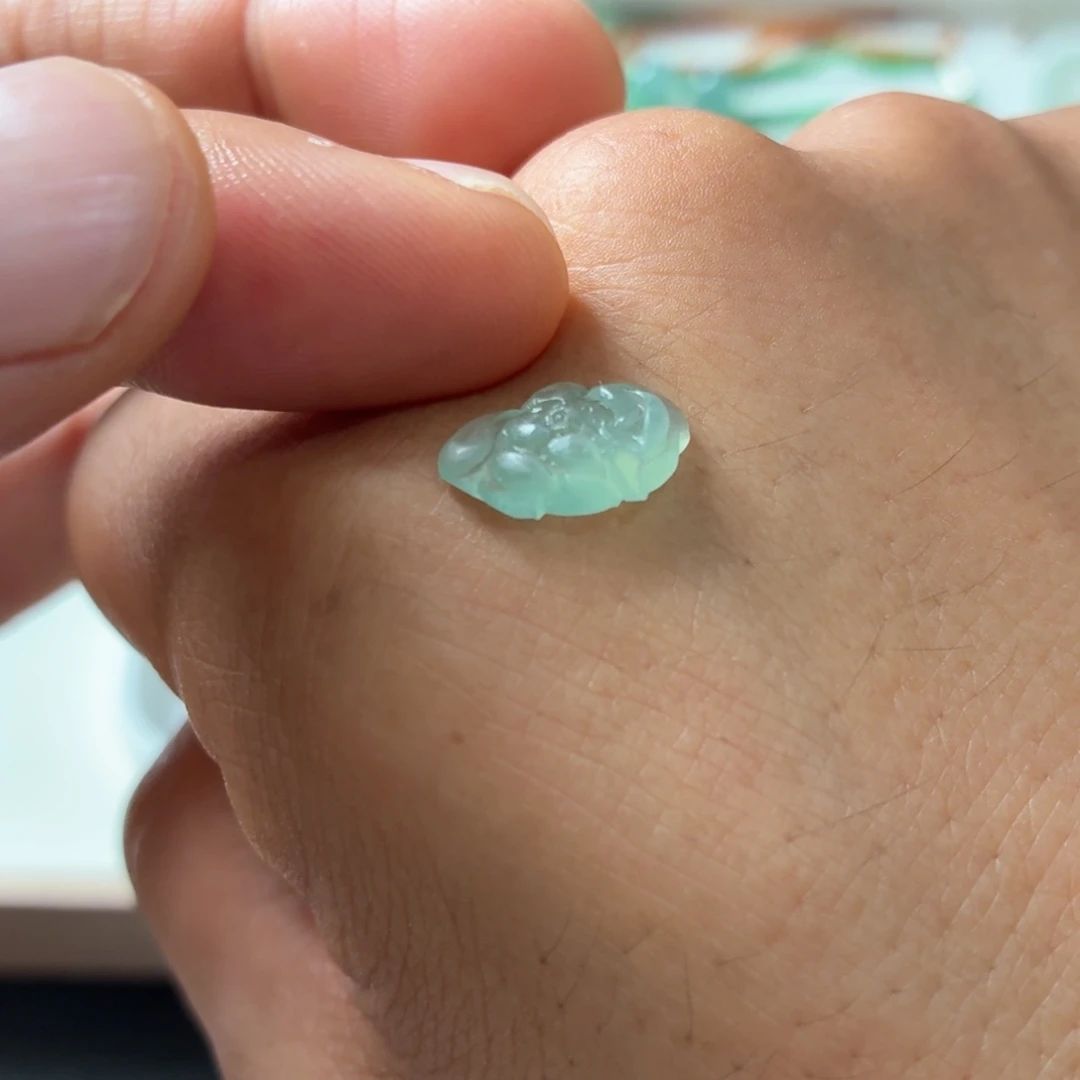 未镶嵌定制翡翠莲花