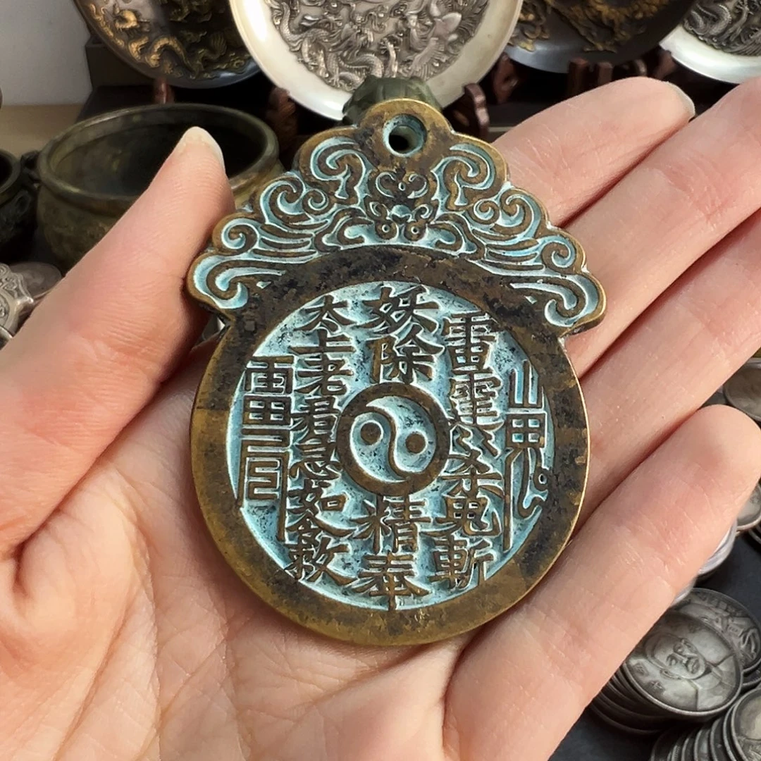 金属复古风格摆件