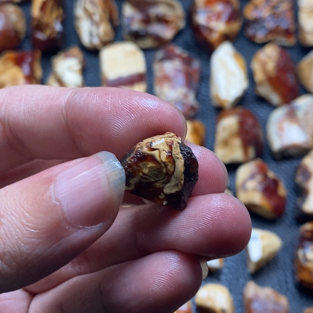 随***意定制琥珀未镶嵌琥珀蜜蜡原石定制