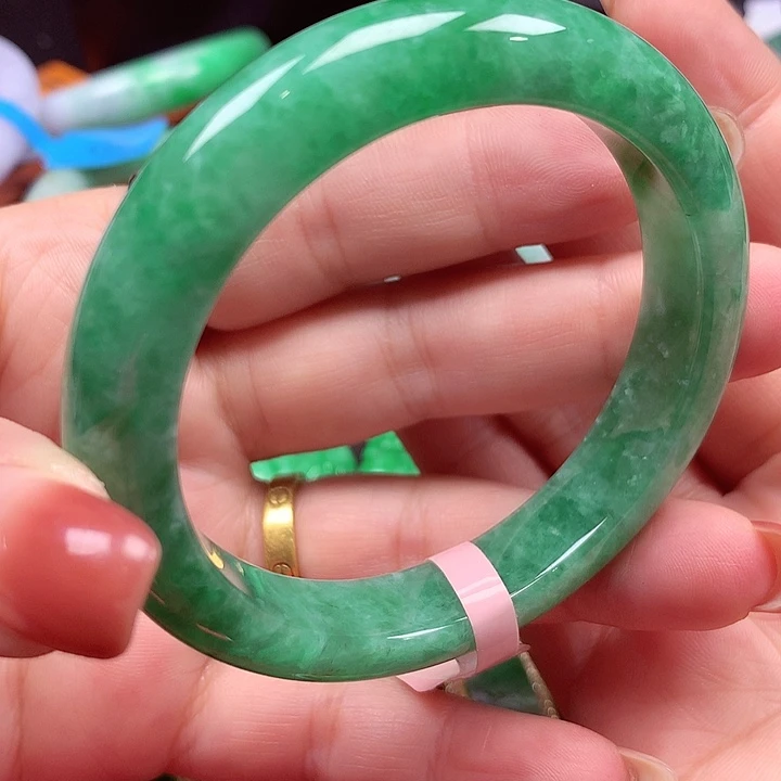 未镶嵌手镯翡翠翡翠手镯