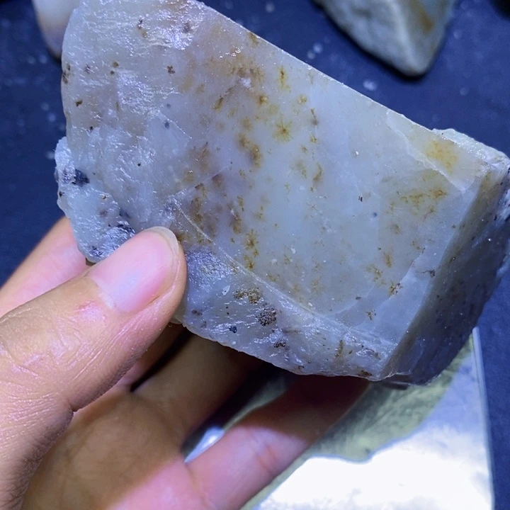 未镶嵌和田玉珠宝半成品