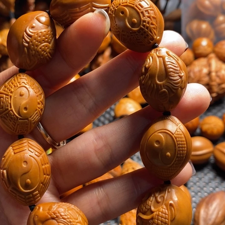 吊坠橄榄核四象八卦