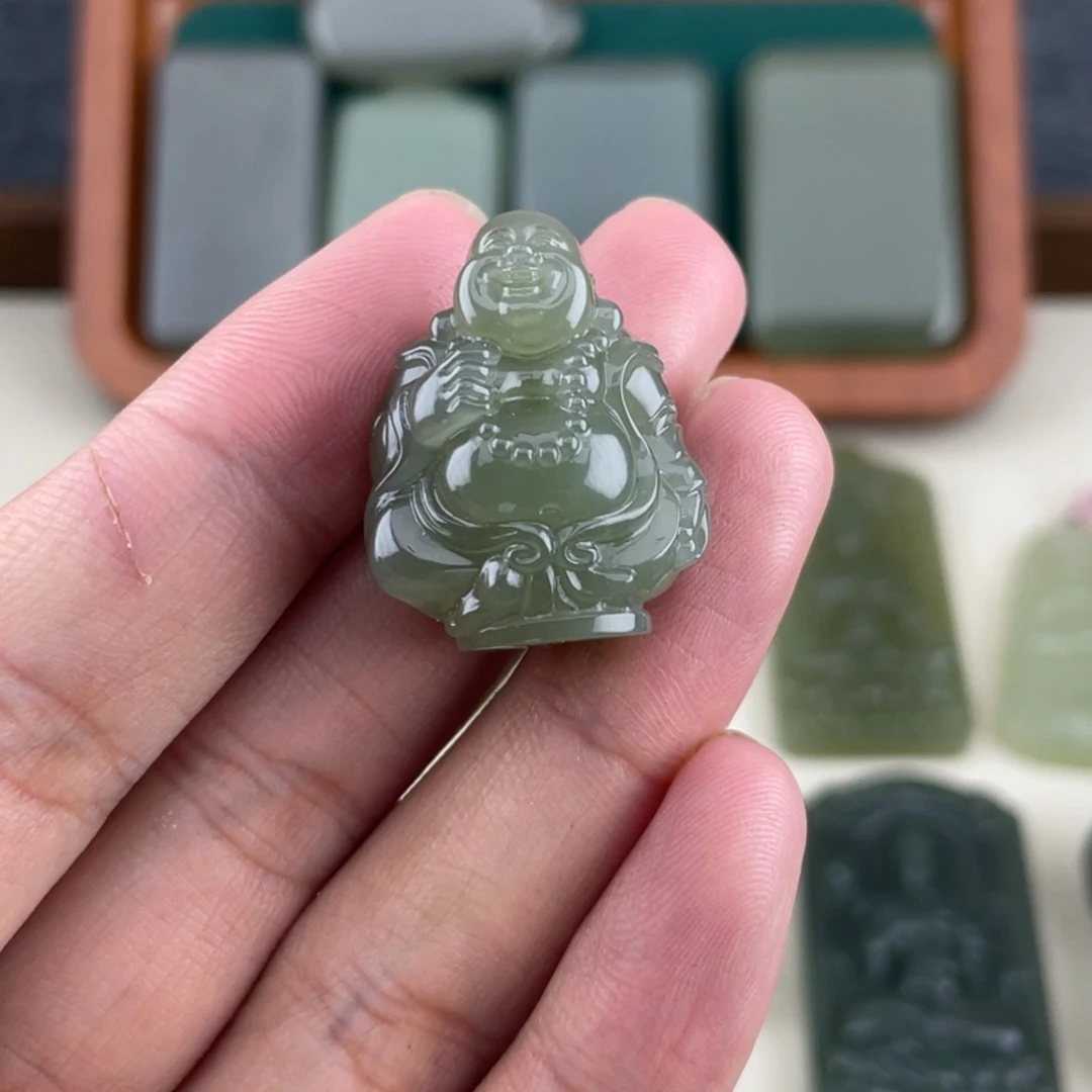 一***司和田玉（糖玉）未镶嵌手链