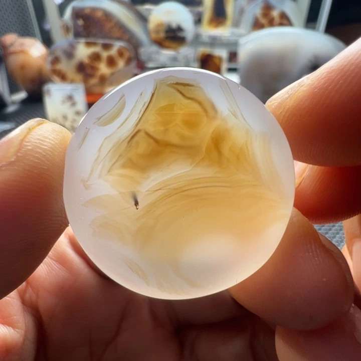 未镶嵌玛瑙/玉髓珠宝奇石