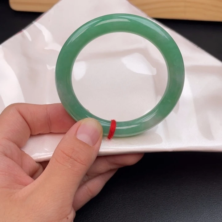 翡翠未镶嵌手镯28