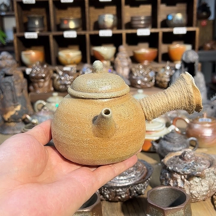 声明福利品不退不换（烧水壶）盖钮断