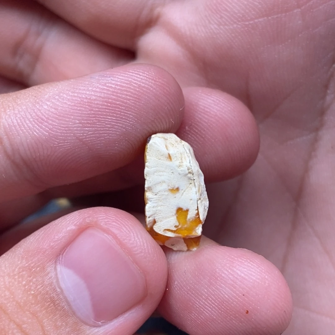 定制琥珀未镶嵌定制