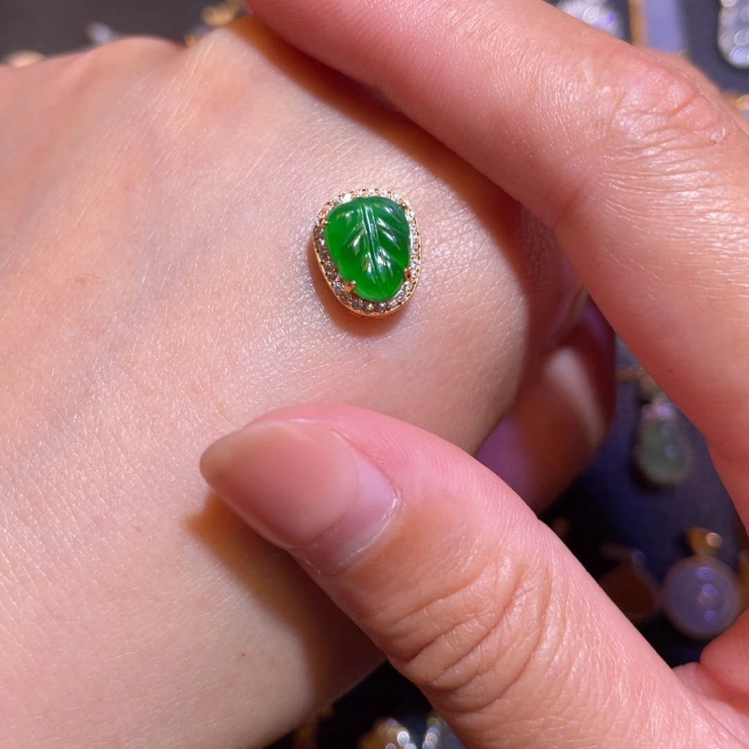 翡翠银S925镶嵌颈饰