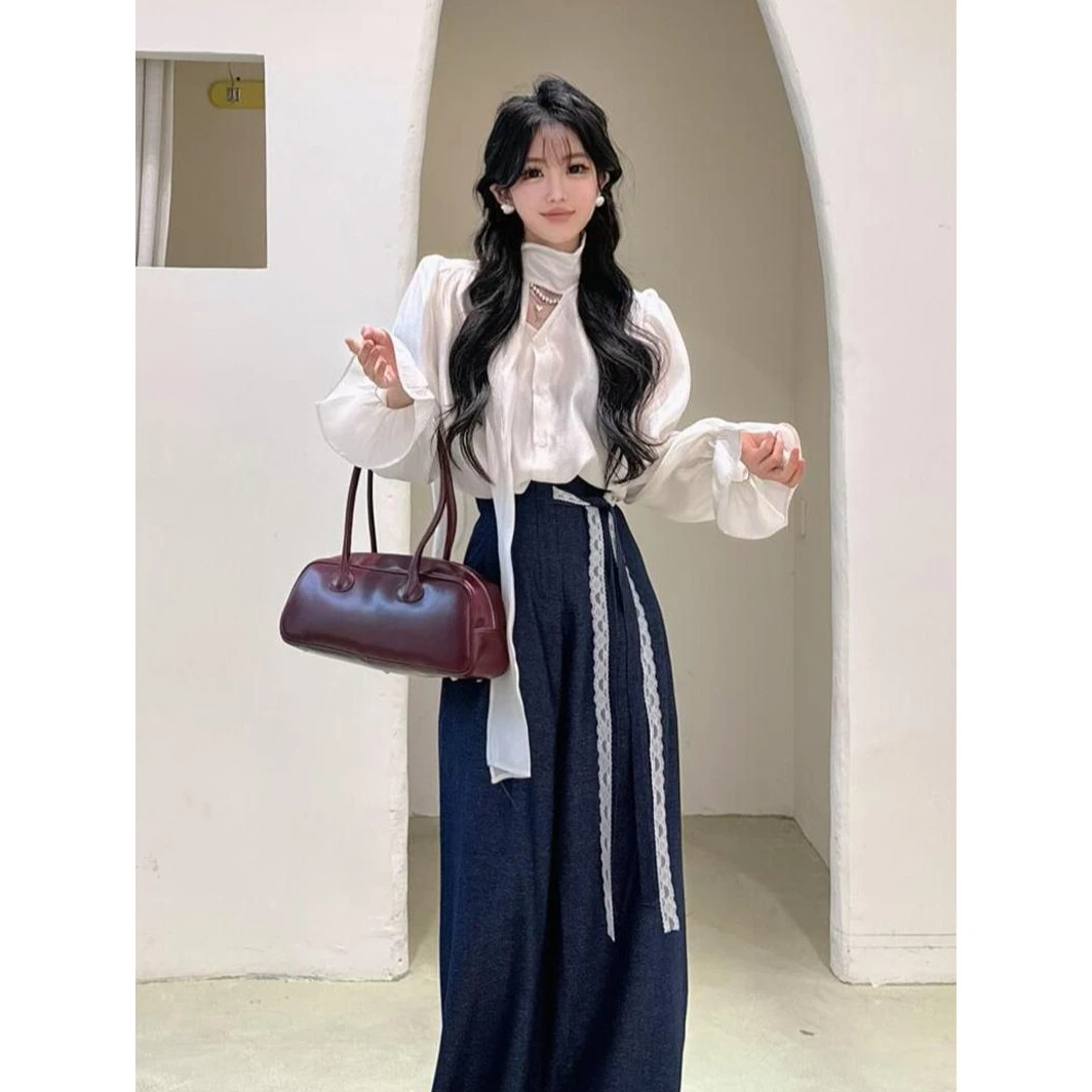 春季2025超火气质白色喇叭袖V领衬衫蓝色阔腿裤韩风chic两件套装