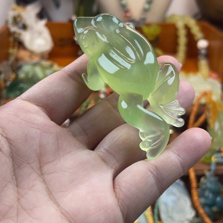 蛇纹石玉未镶嵌吊坠