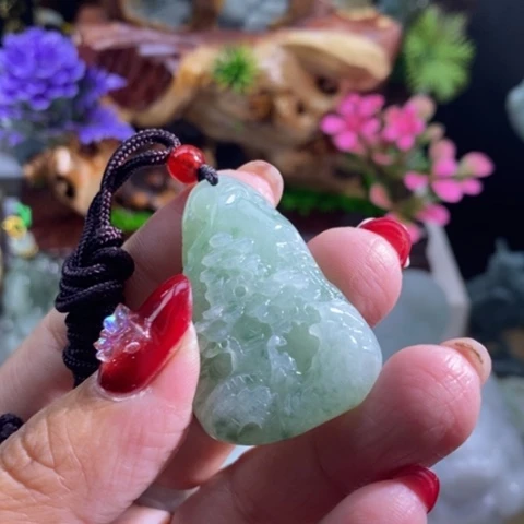 【闪购商品】颈饰未镶嵌翡翠山水