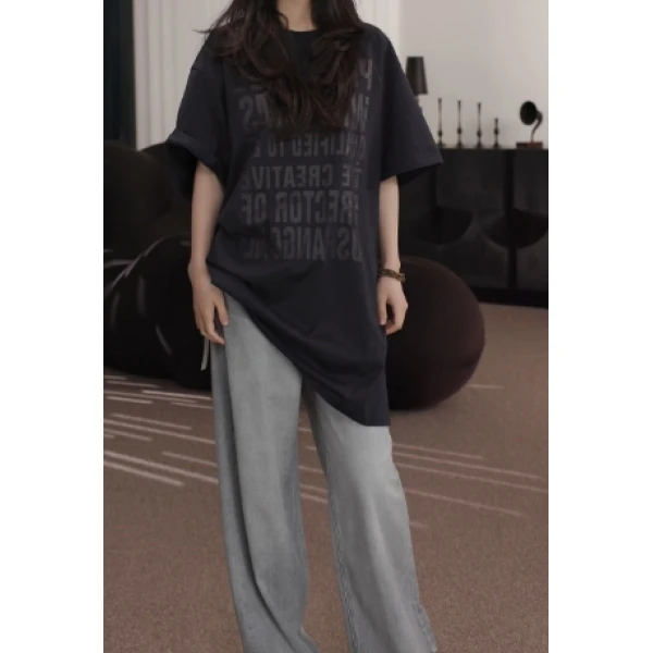 卢尚大板字母T恤250228