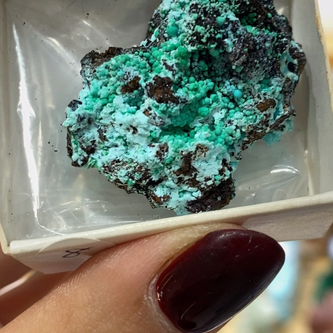 石材硅孔雀球三水波波球