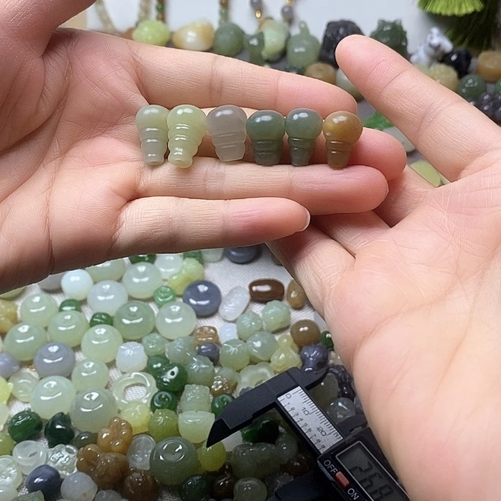 未镶嵌和田玉挂件三通68一个多样性发其一