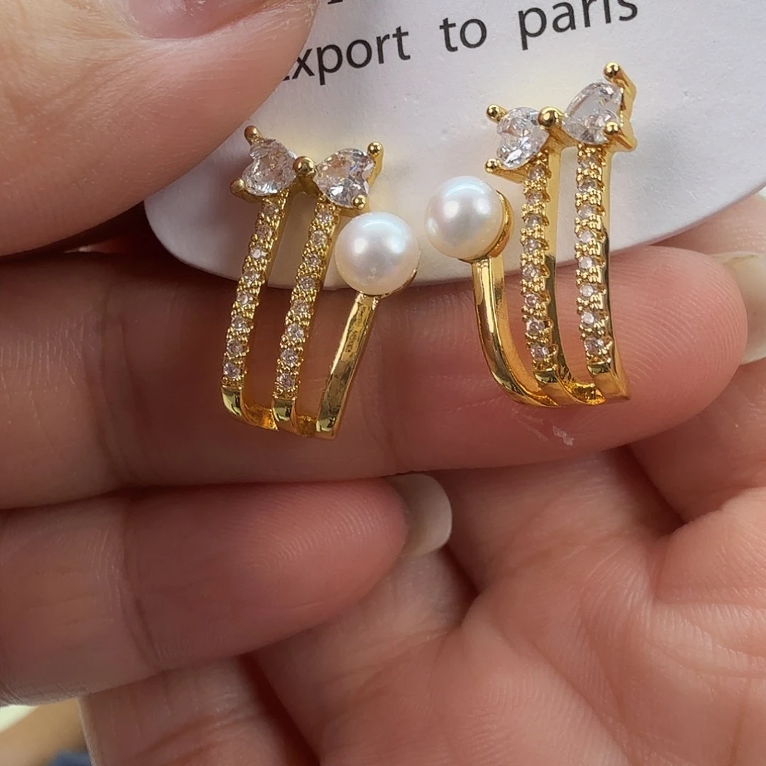 未镶嵌淡水珍珠耳饰