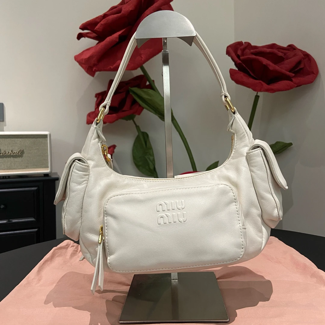 95新 MIU MIU/缪缪 白色hobo小号单肩包