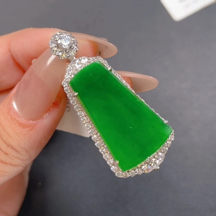 【闪购商品】颈饰银S925镶嵌翡翠翡翠