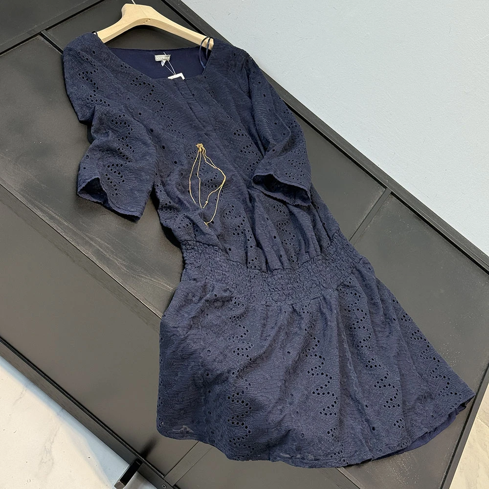 女圆领时尚春夏女士镂空蕾丝松紧腰收腰连衣裙25099