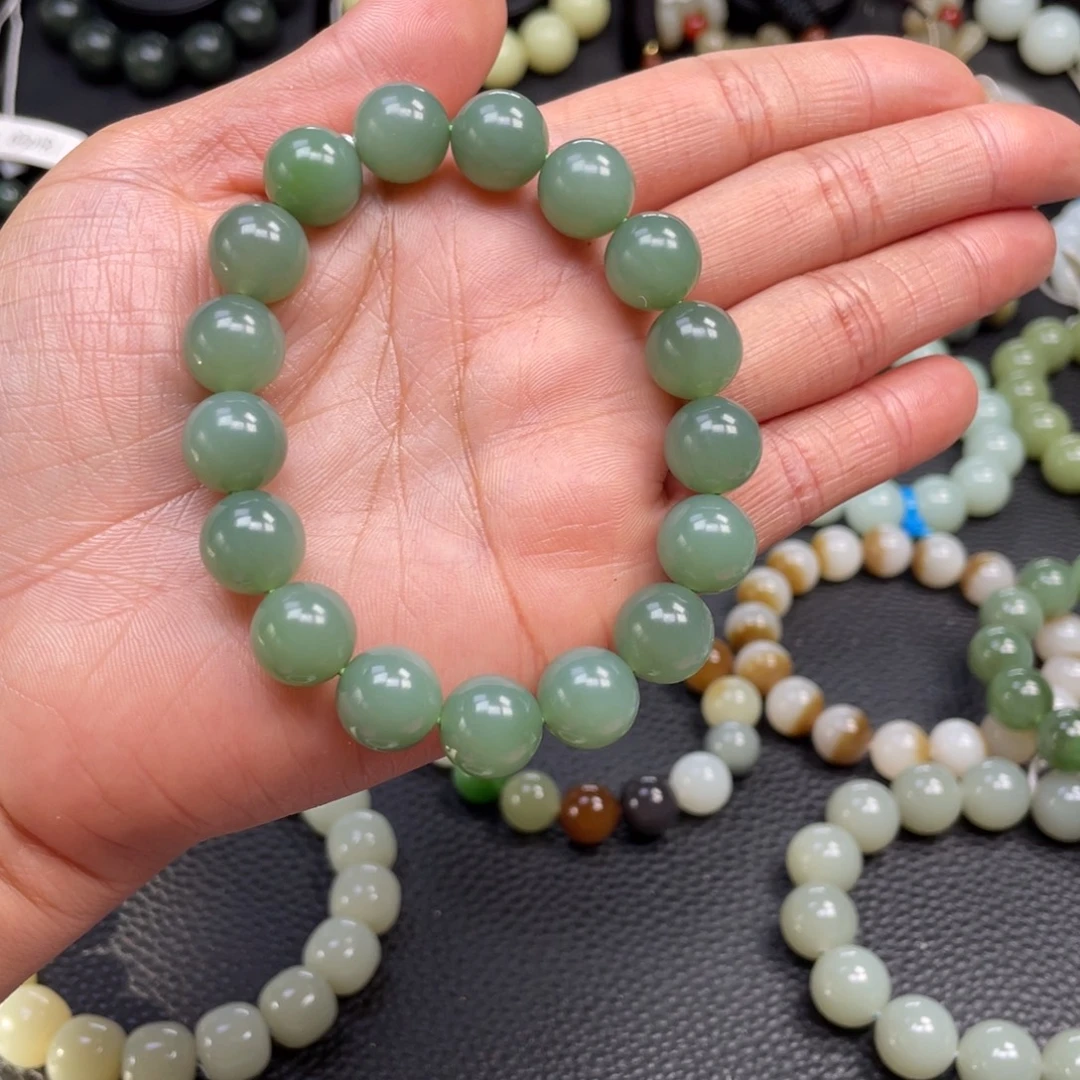 青***禾和田玉未镶嵌手链