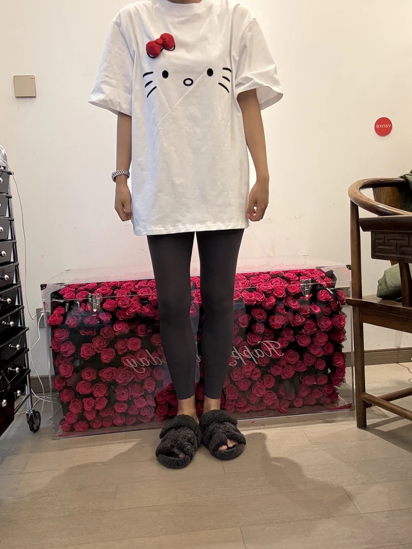 【蝴蝶结kt】休闲情侣黑色宽松印花圆领卡通